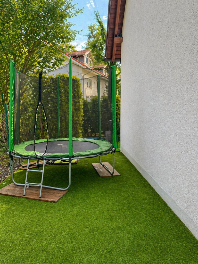 Immobilienangebot - Riemerling - Alle - RIEMERLING - Selbstbezug möglich - Reiheneckhaus mit Terrasse und Dachstudio